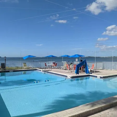 Bay Views From Your Balcony Beach Resort Tampa Exterior foto
