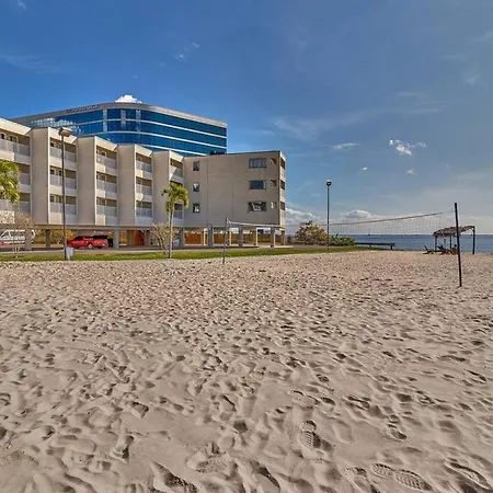 Bay Views From Your Balcony Beach Resort Tampa Exterior foto